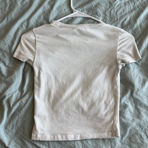 basic tee - Picture 2 of 3